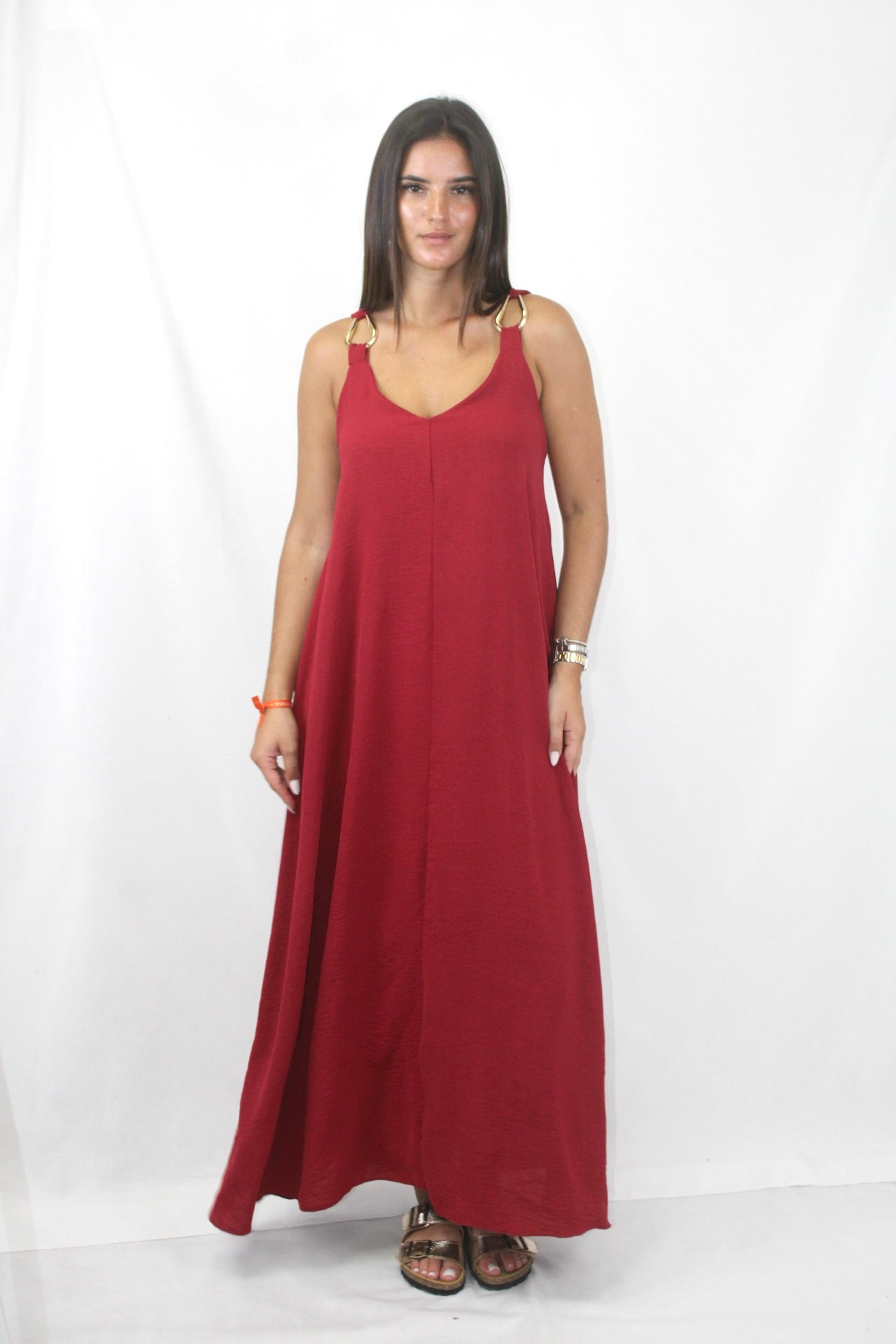 Vestido Comprido com Detalhe Dourado