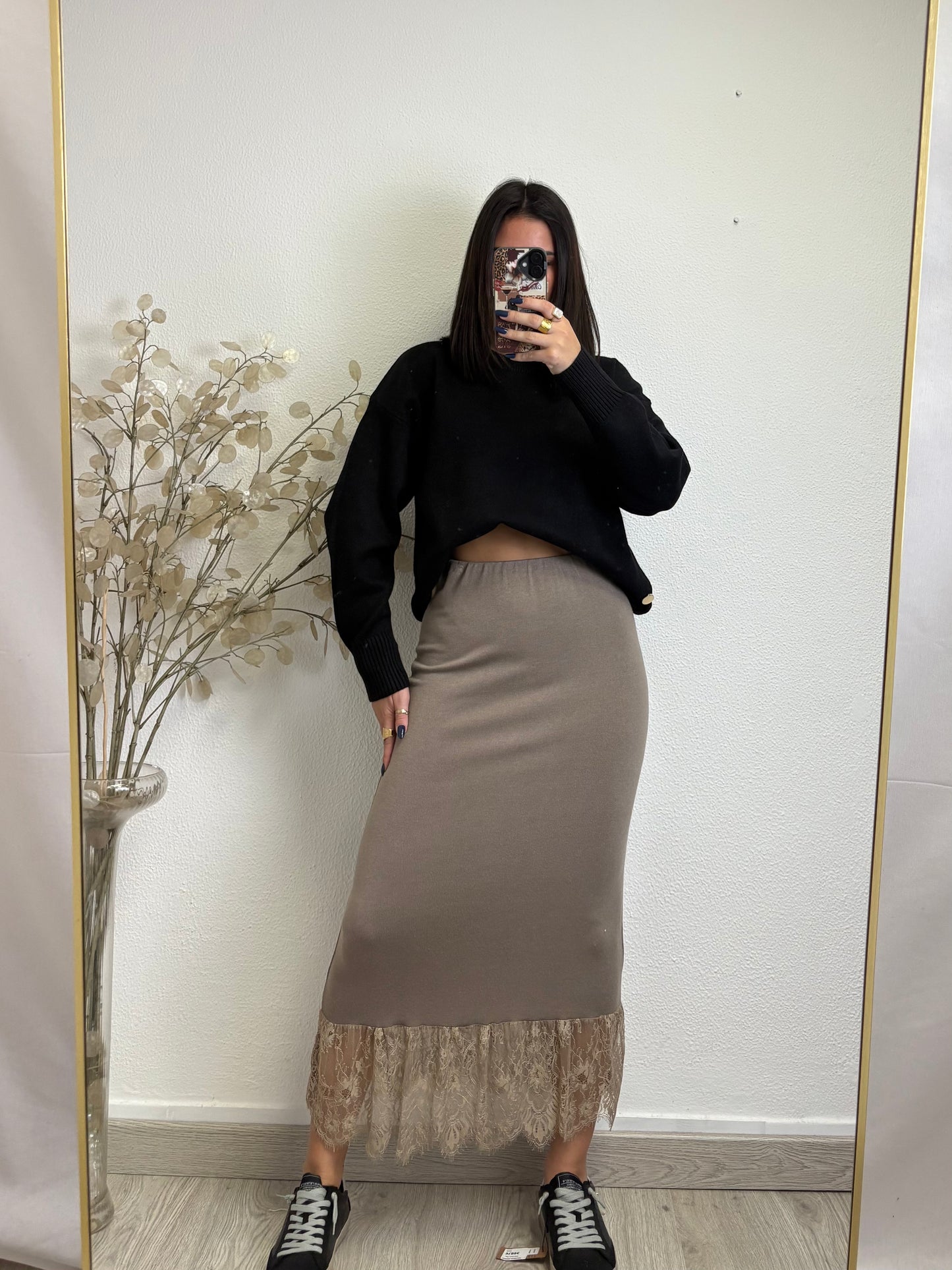 Saia de Malha com Renda