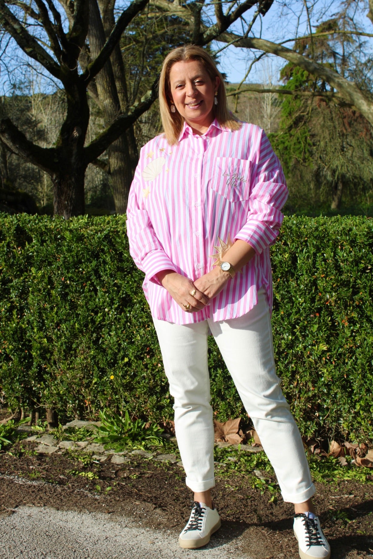 Blusa de Riscas com Bordados