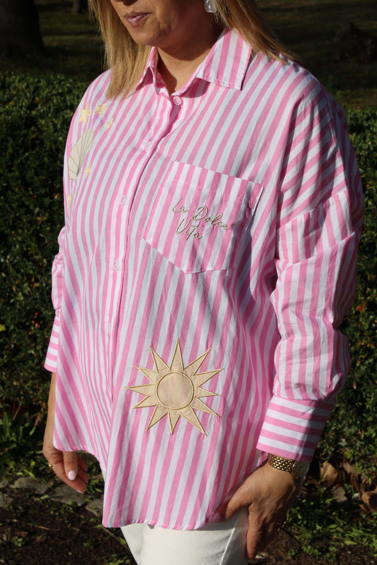 Blusa de Riscas com Bordados