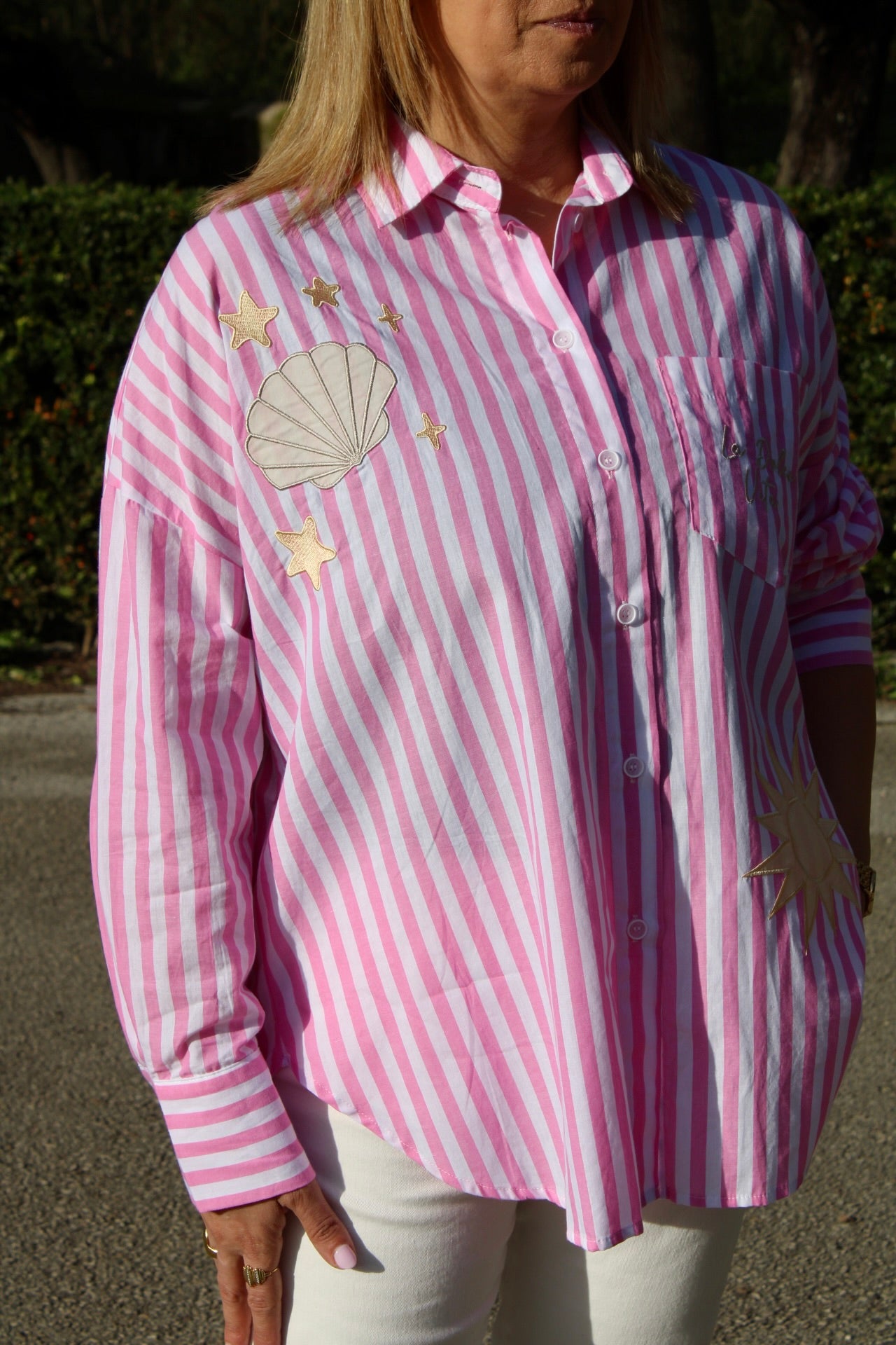 Blusa de Riscas com Bordados