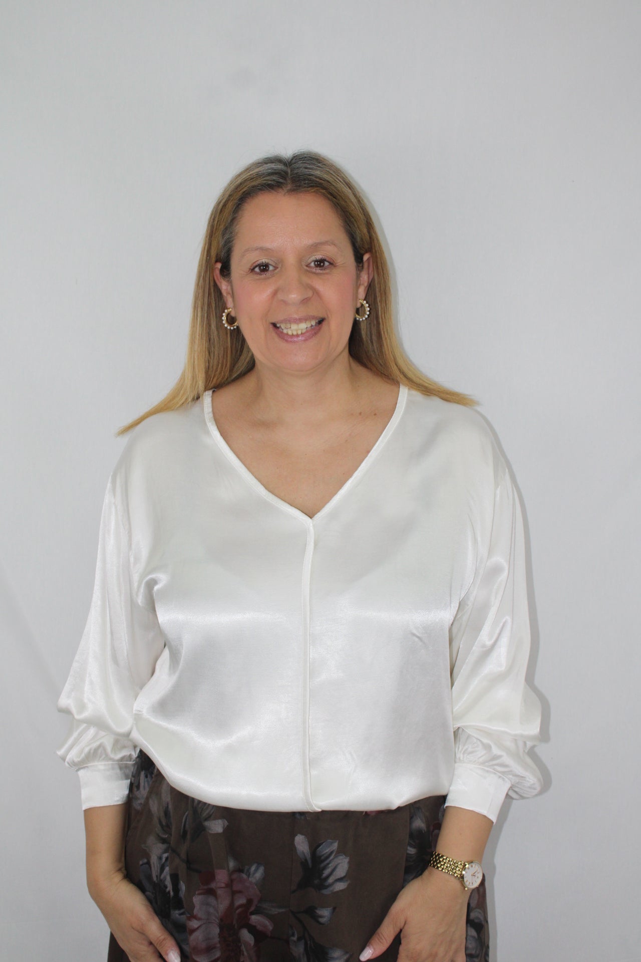 Camisola de Cetim Decote em Bico