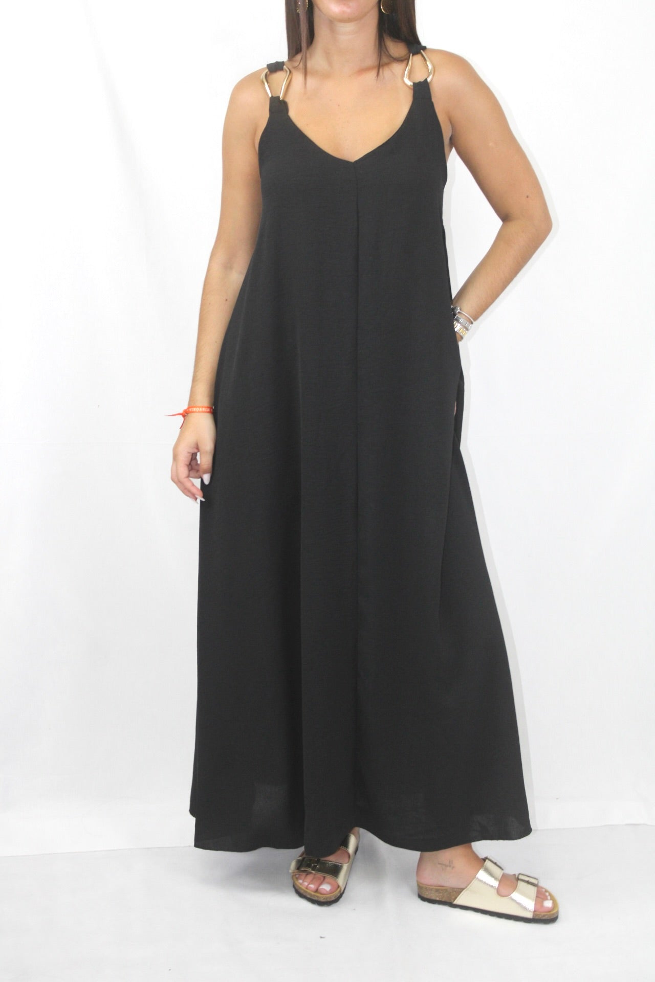 Vestido Comprido com Detalhe Dourado