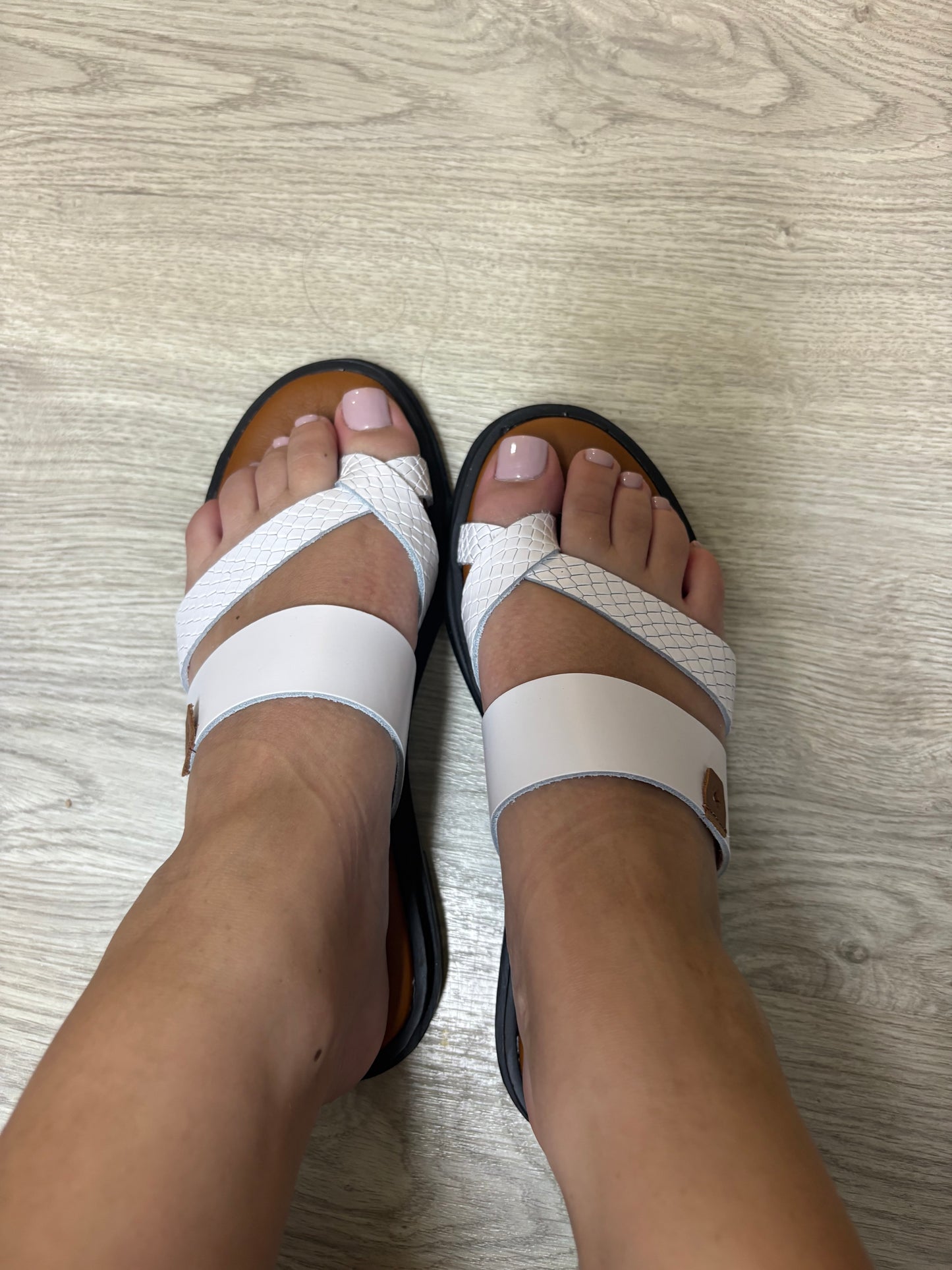 Sandália de Dedo em Pele Da'Bene