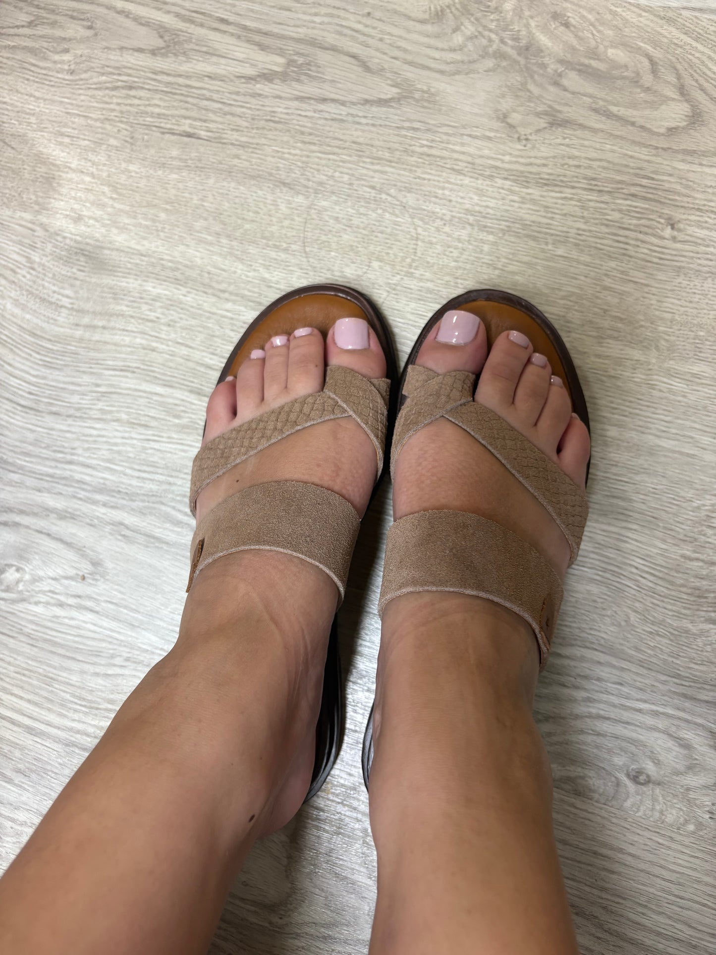 Sandália de Dedo em Pele Da'Bene