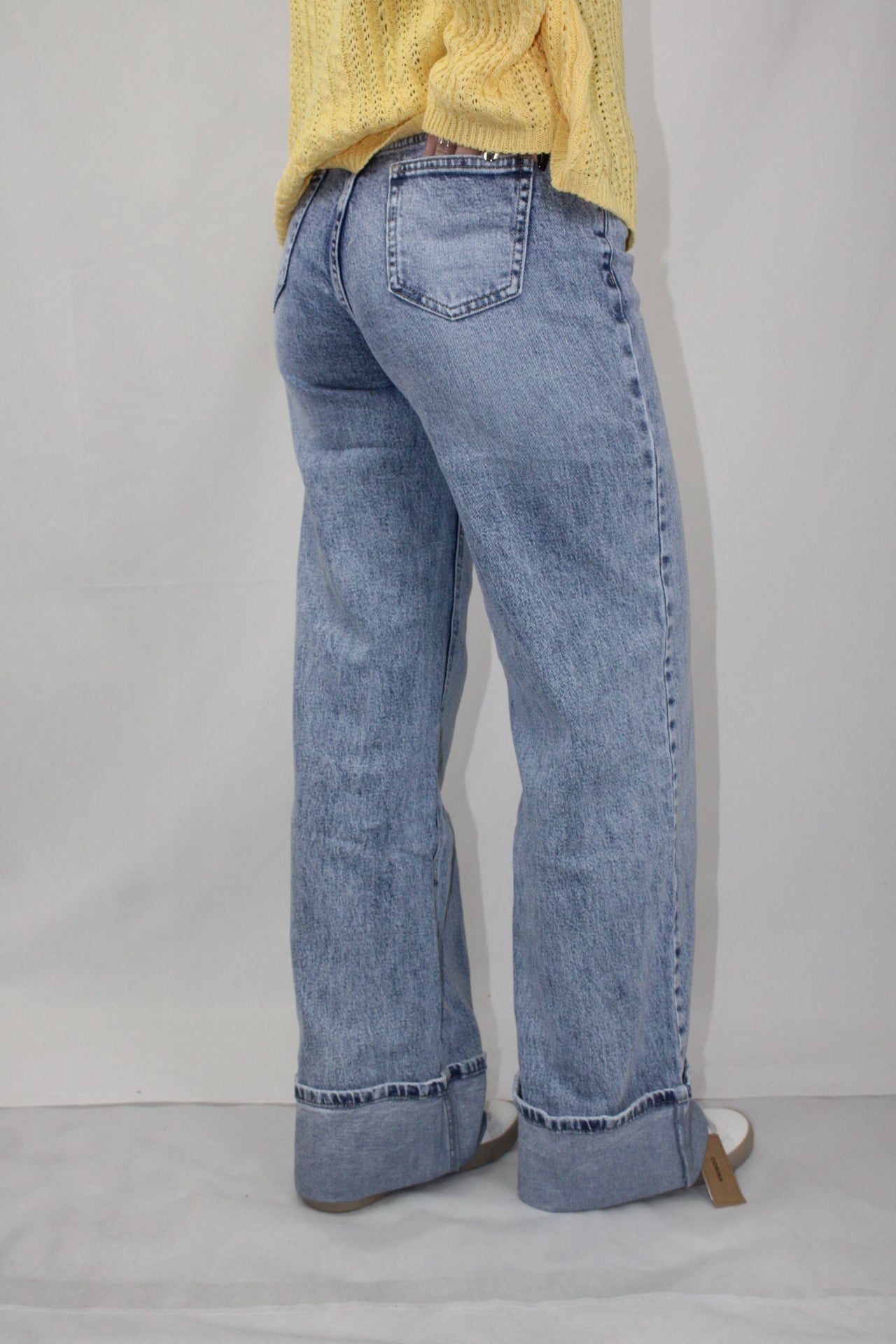 Jeans Wide Leg com Dobra
