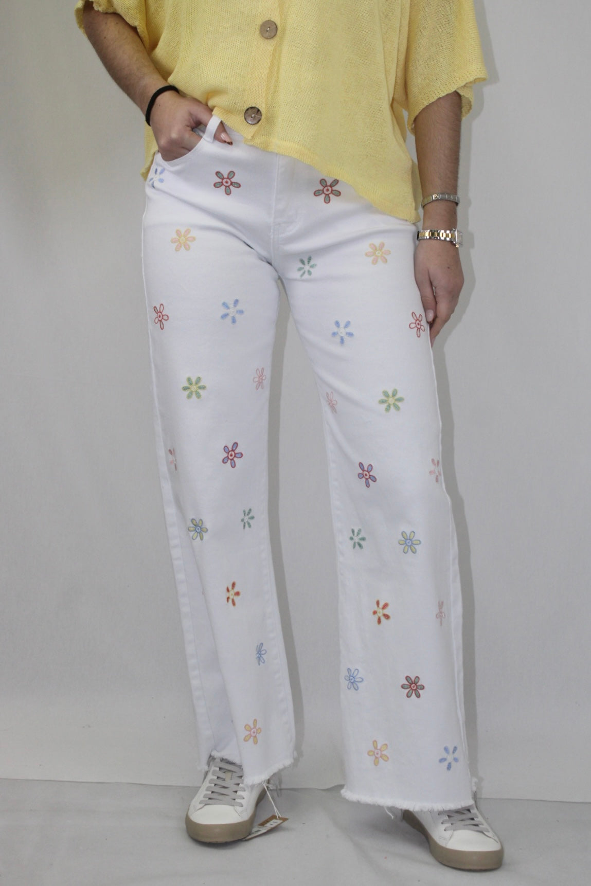 WideLeg Jeans com Bordados