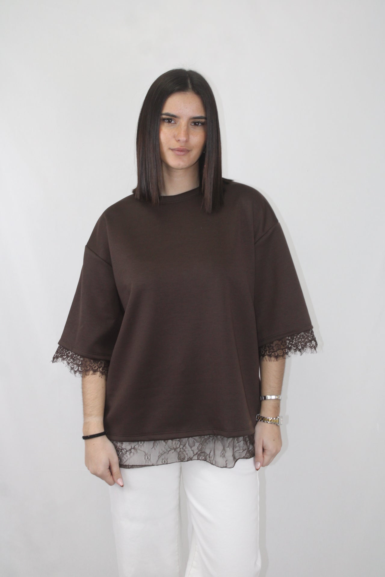 Tshirt Oversized com Detalhe em Renda