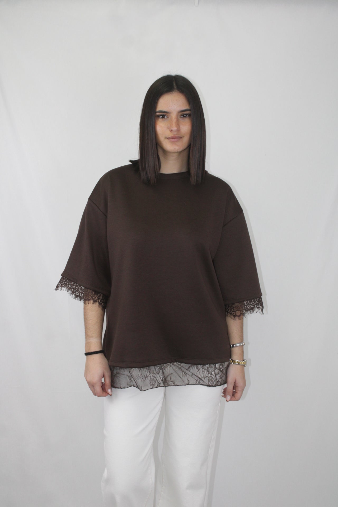 Tshirt Oversized com Detalhe em Renda