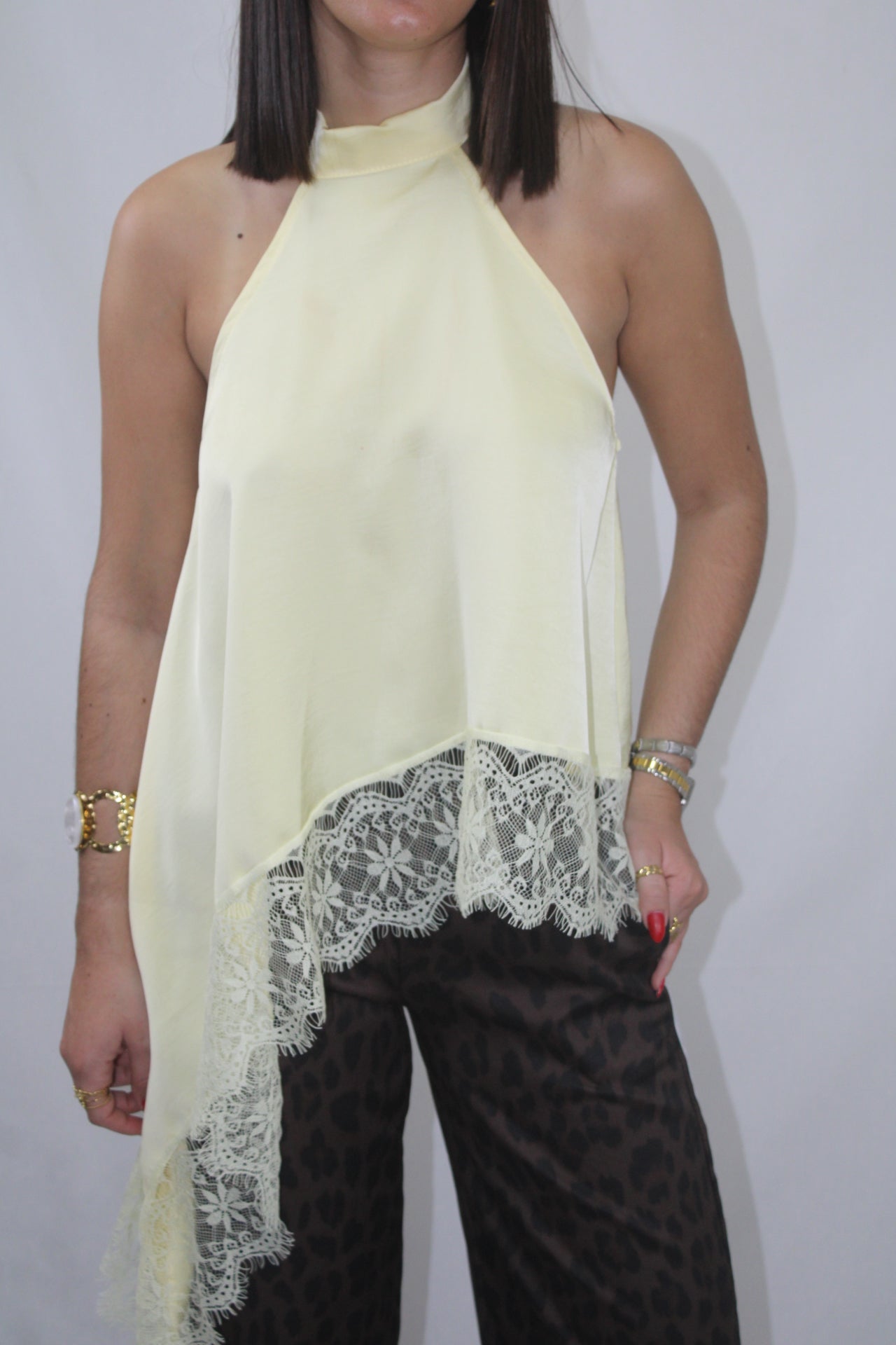 Top Halter Assimétrico