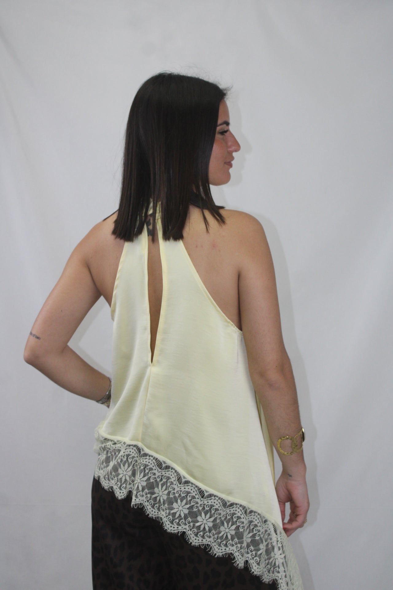 Top Halter Assimétrico