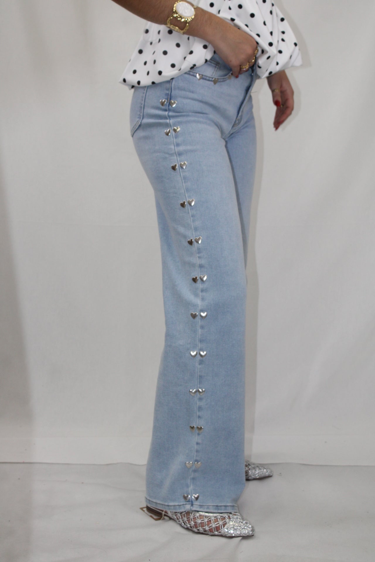 Calças Wide Leg com Aplicações
