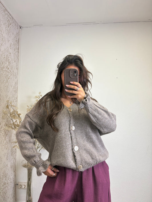 Cardigan Oversized com Folho na Manga