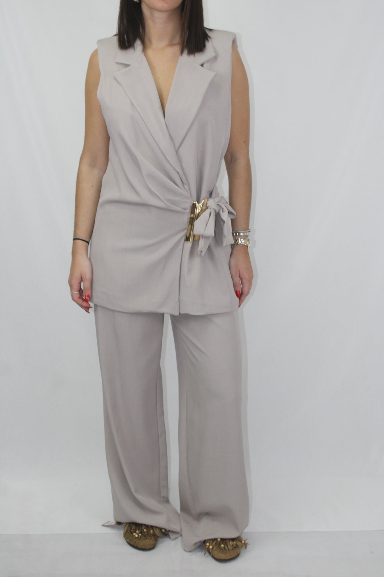 Conjunto com Detalhe Dourado