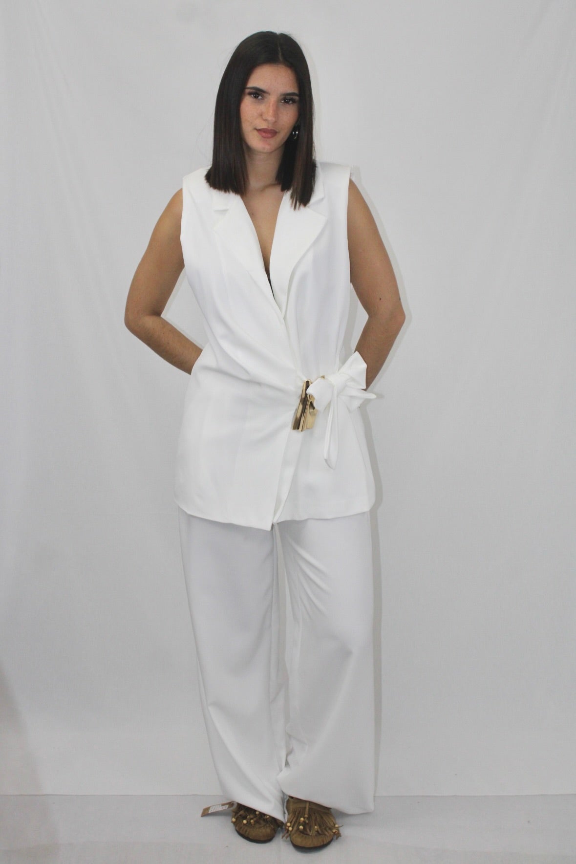 Conjunto com Detalhe Dourado