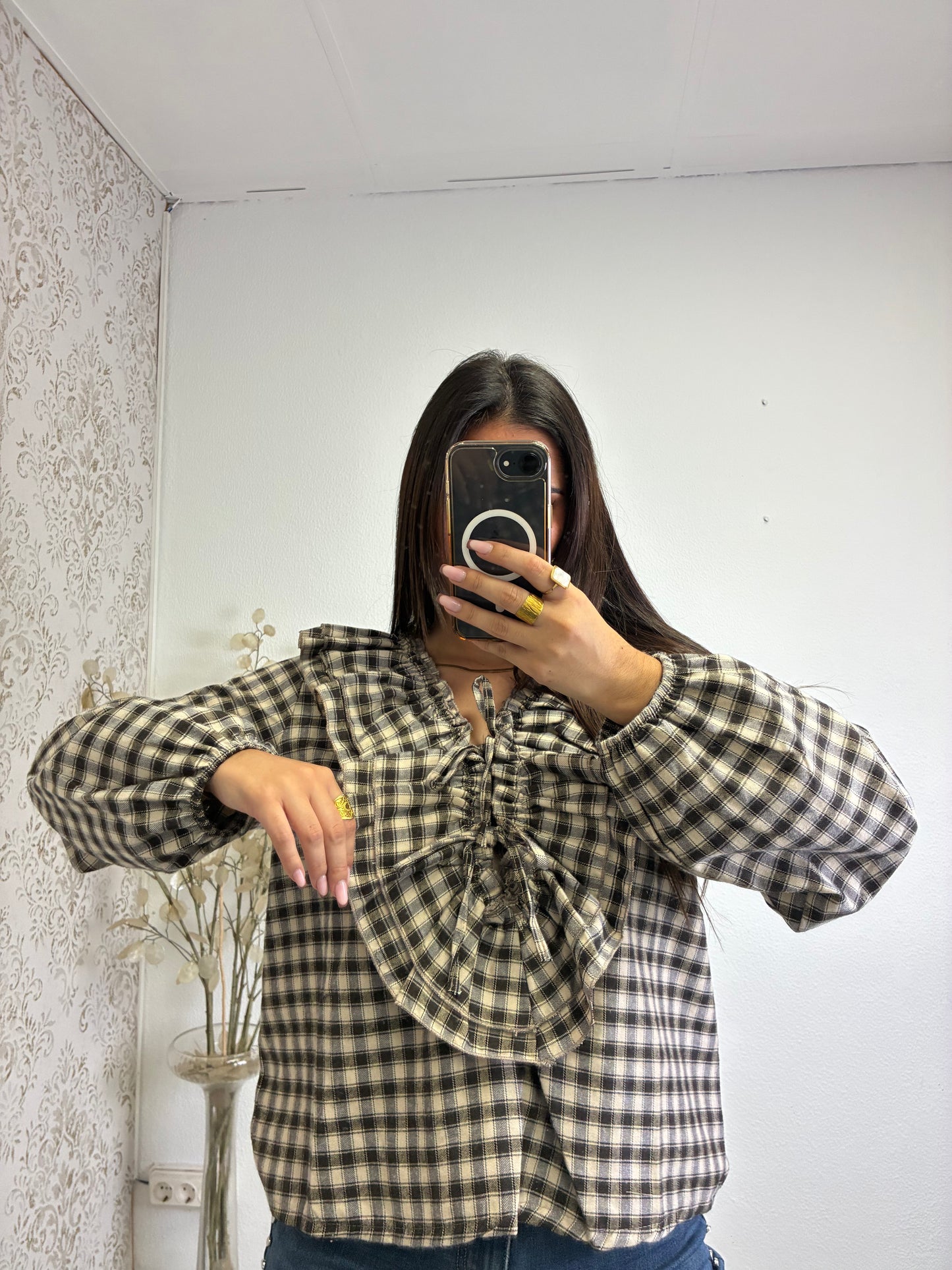 Blusa em Xadrez com Folhos