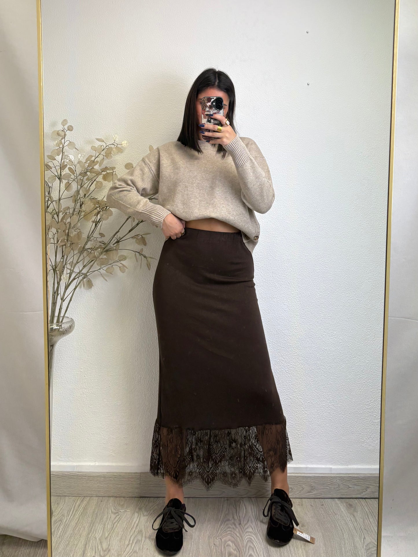 Saia de Malha com Renda