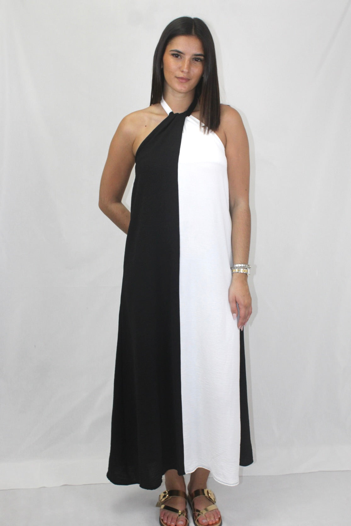 Vestido de Atar ao Pescoço