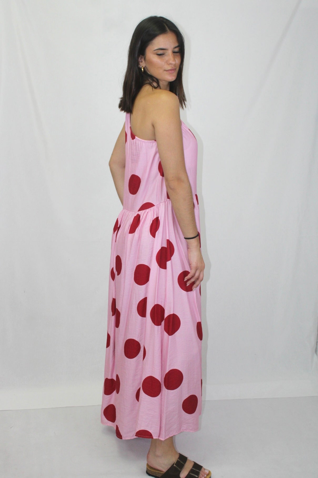 Vestido Polka Dot com Ombro Descoberto