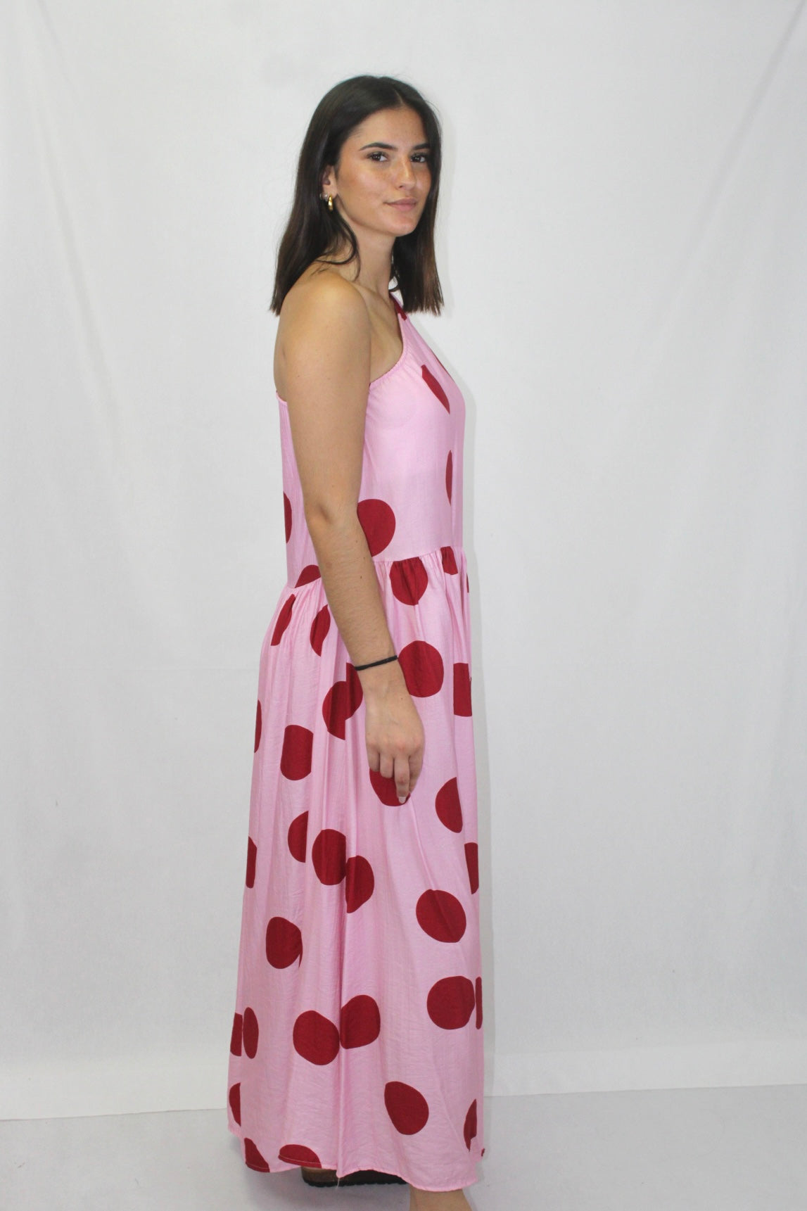 Vestido Polka Dot com Ombro Descoberto