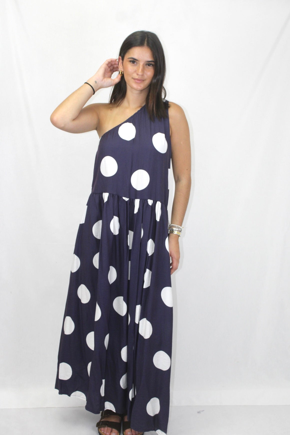 Vestido Polka Dot com Ombro Descoberto