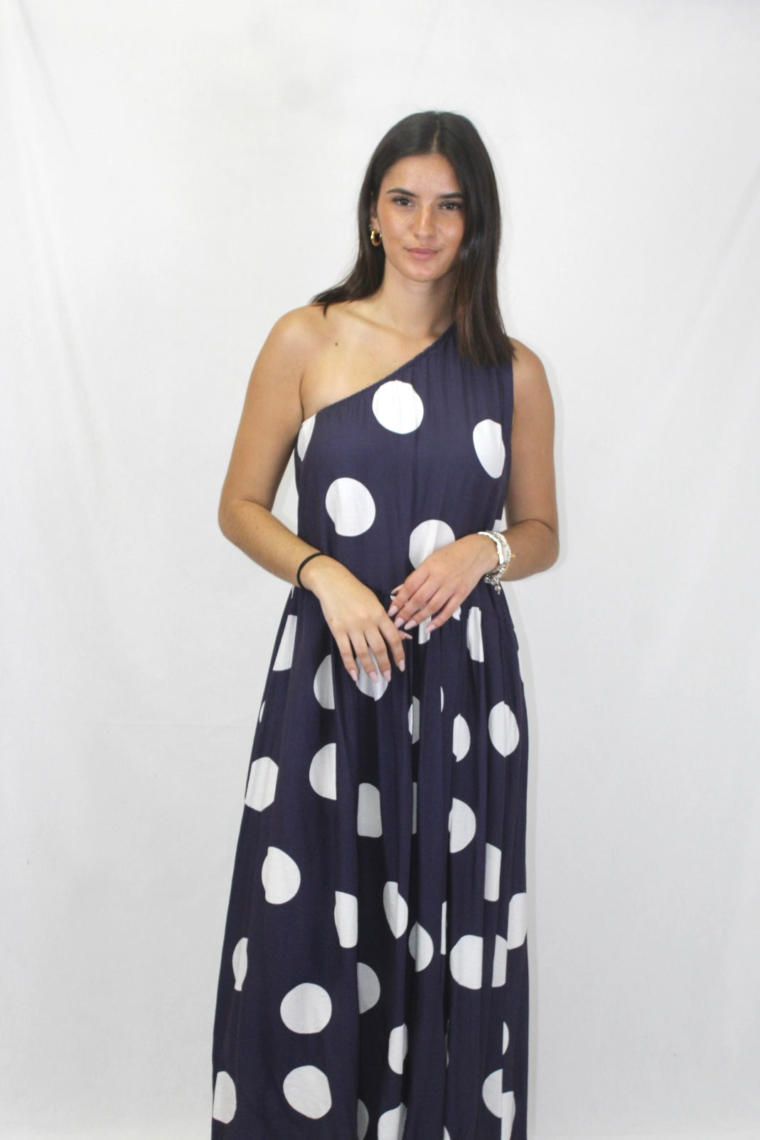 Vestido Polka Dot com Ombro Descoberto