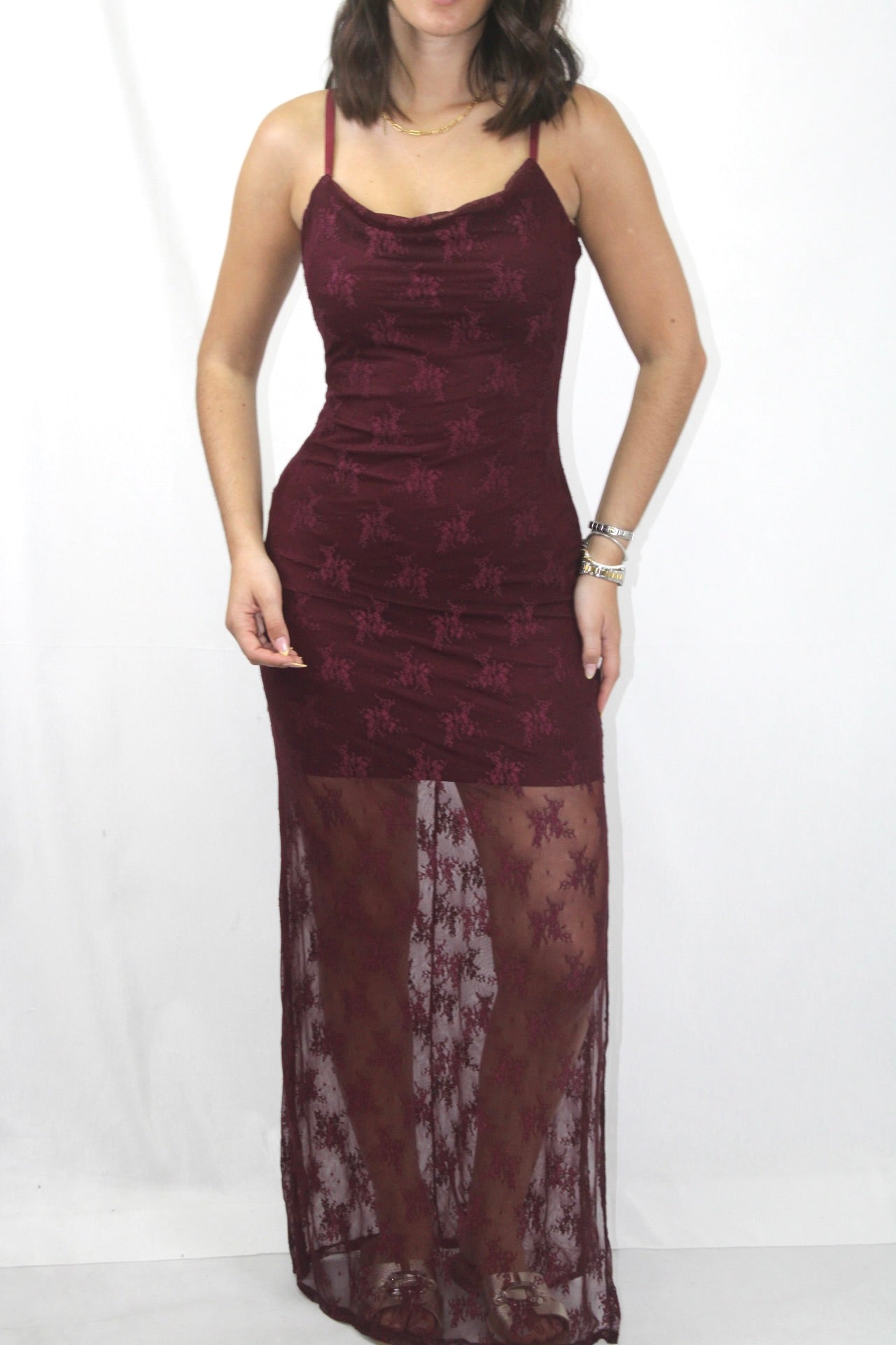 Vestido de Renda Justo
